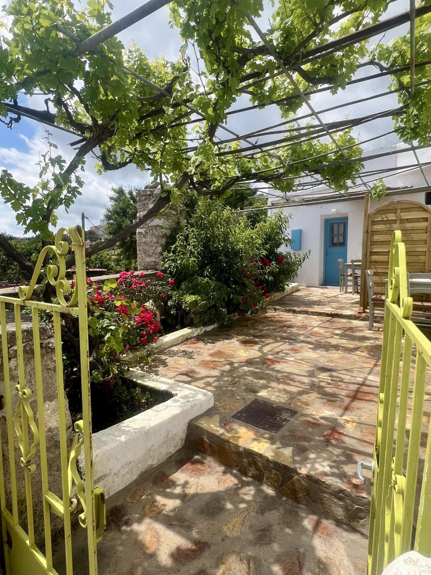 Kamaraki Grande Aroniadika Apartment Kýthira Екстериор снимка